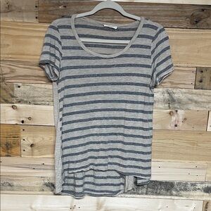 Daily Special size Large Striped Oatmeal and Bluish Gray Soft Short Sleeve Top